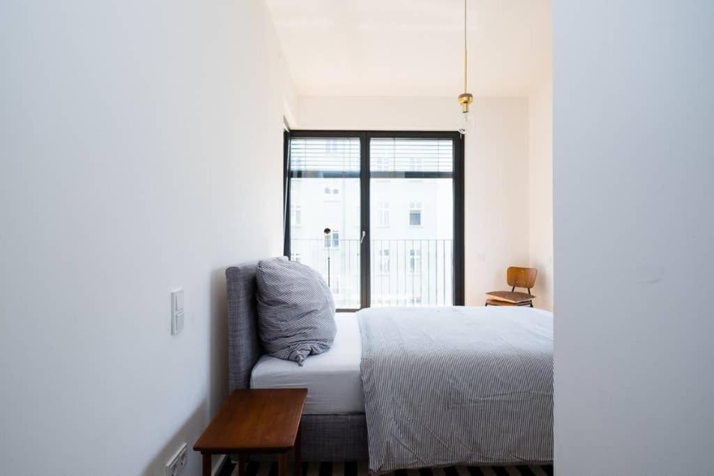 2 Bedroom Mauerpark-Apartment, Berlin Mitte View Calendar Εξωτερικό φωτογραφία