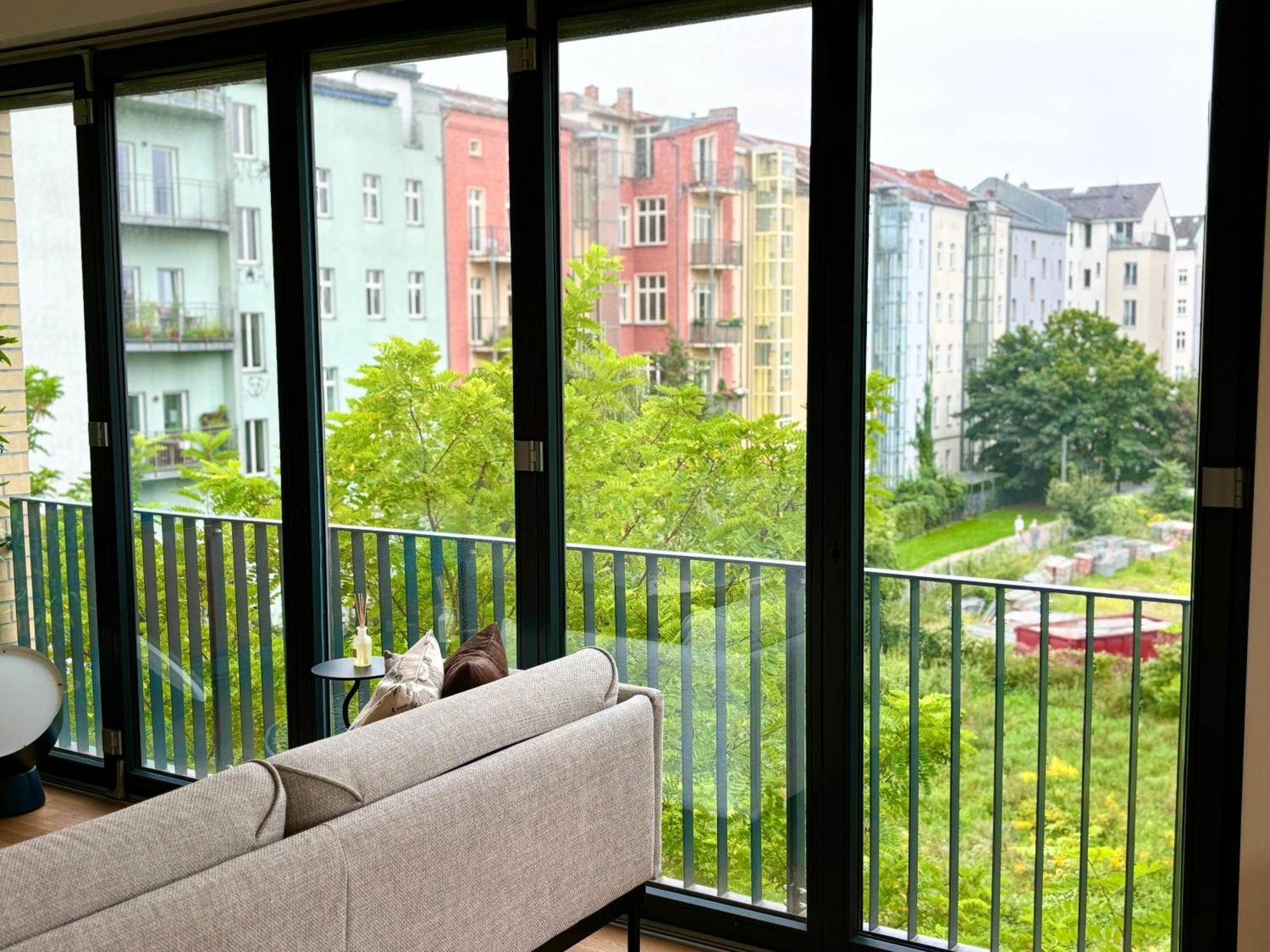 2 Bedroom Mauerpark-Apartment, Berlin Mitte View Calendar Εξωτερικό φωτογραφία