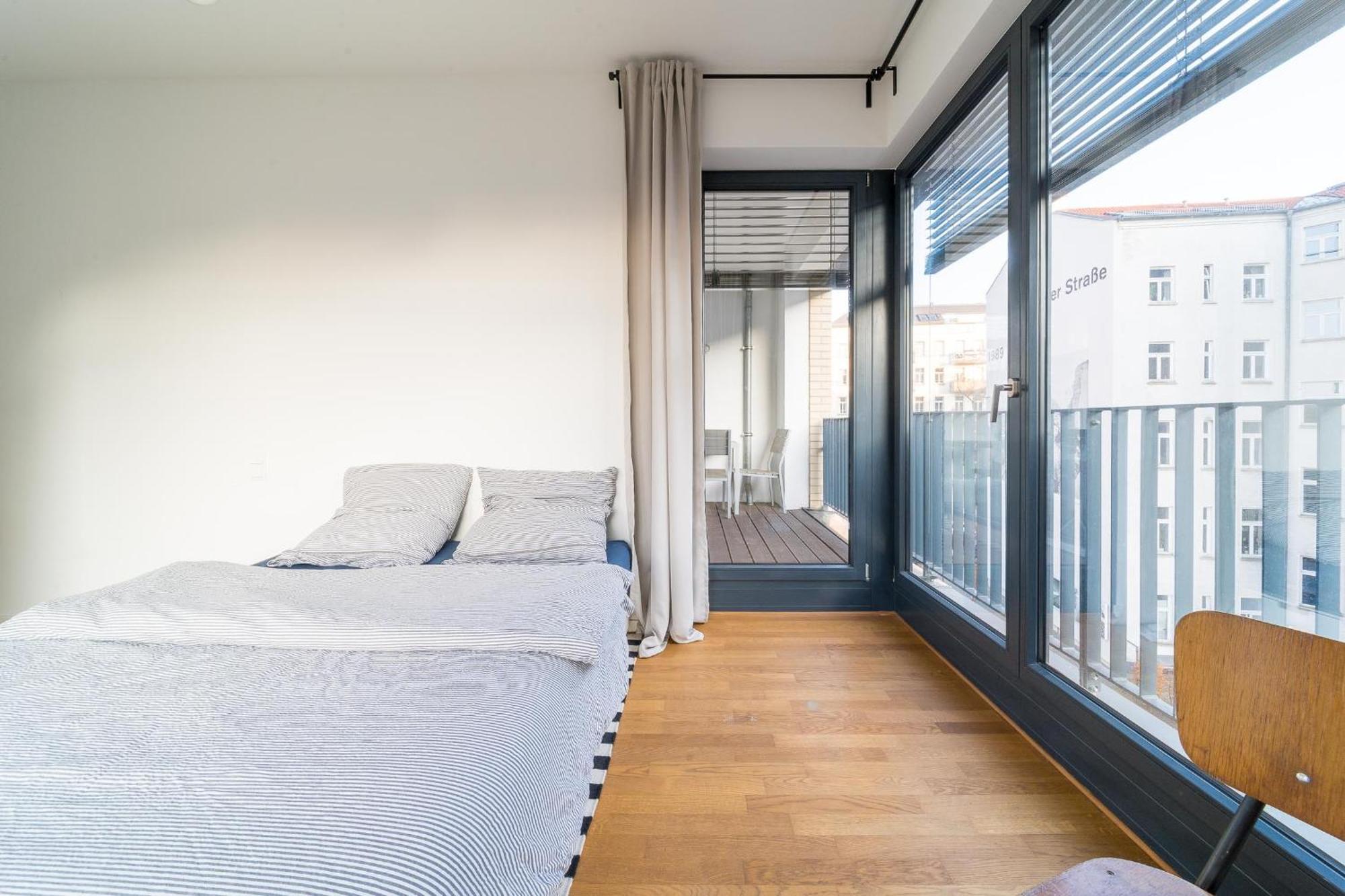 2 Bedroom Mauerpark-Apartment, Berlin Mitte View Calendar Εξωτερικό φωτογραφία