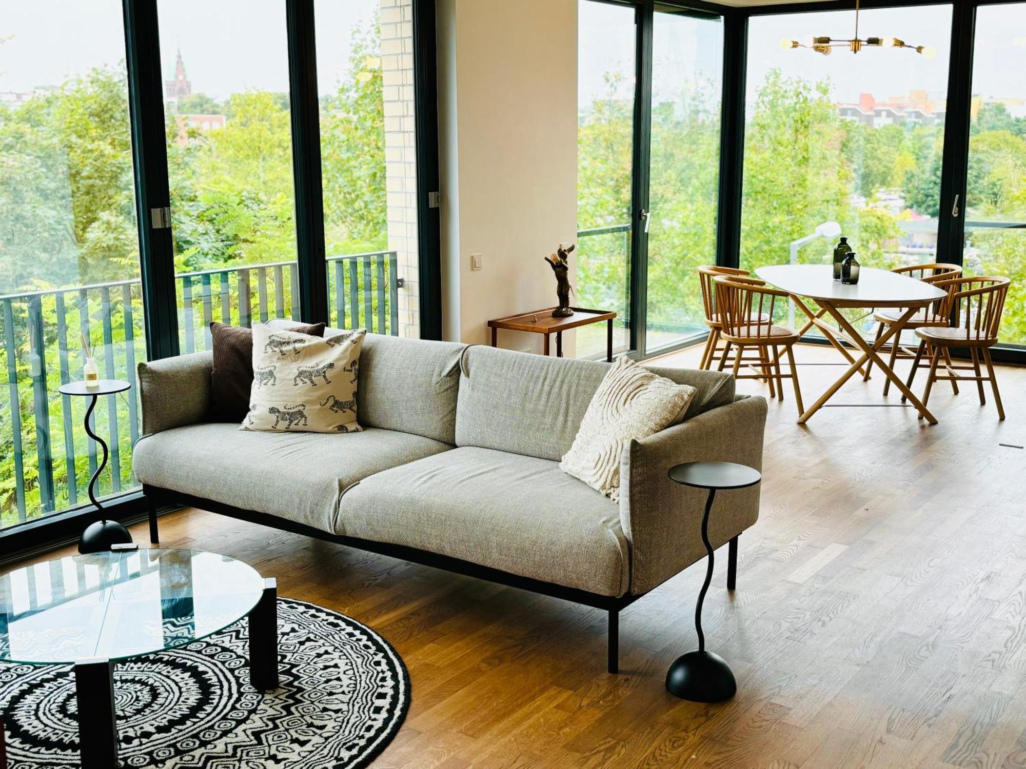 2 Bedroom Mauerpark-Apartment, Berlin Mitte View Calendar Εξωτερικό φωτογραφία